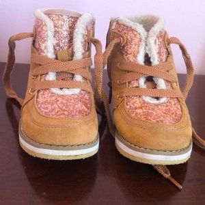 Gap Glitter Hiker Boots in Rose Gold